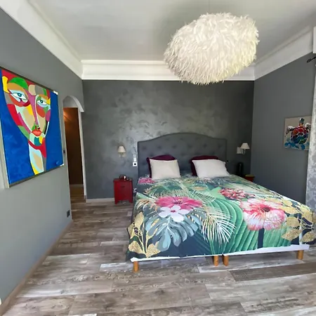 Amnesia Cap Dantibes With Pool And Luxurious Garden Antibes